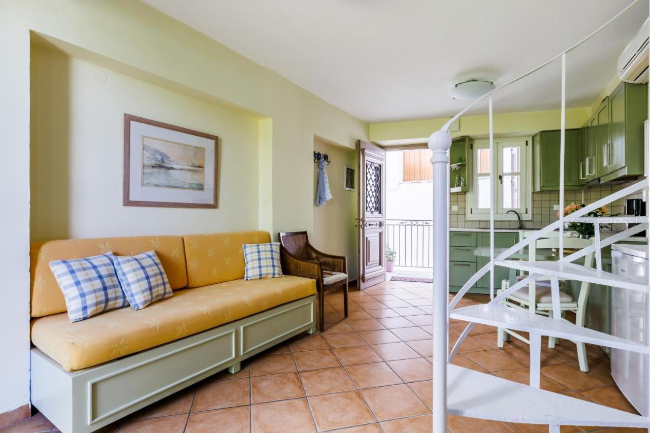 Sentefi Maisonette Скопелос Экстерьер фото