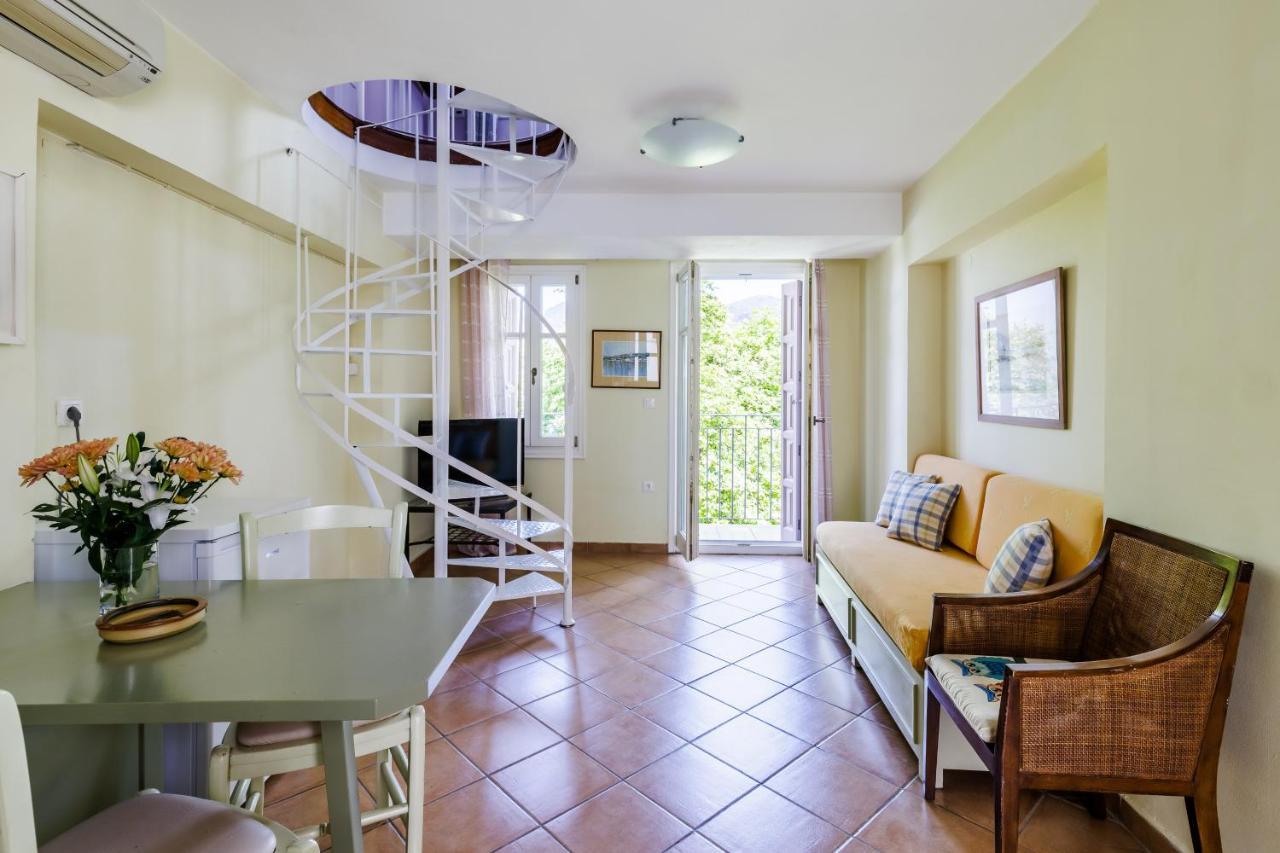 Sentefi Maisonette Скопелос Экстерьер фото